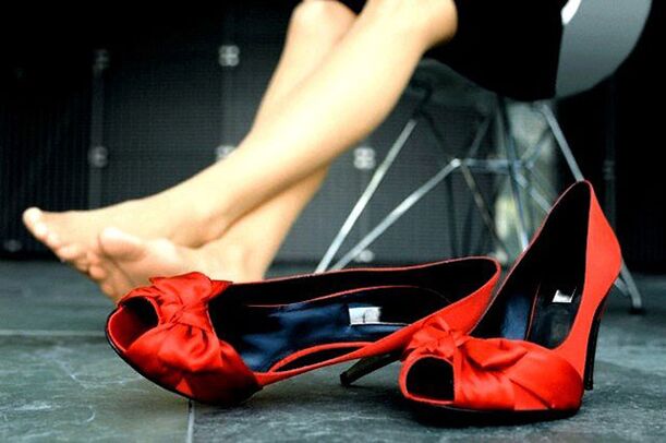 Avoid wearing high heels to prevent varicose veins